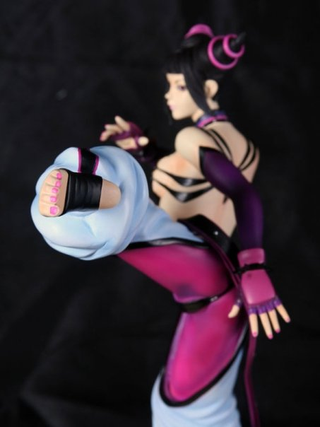 Illustration for article titled Super SFIV's Juri Looks Lovely In Resin